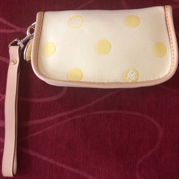 Dooney & Bourke Wristlet  - brand New! - Picture 4 of 7